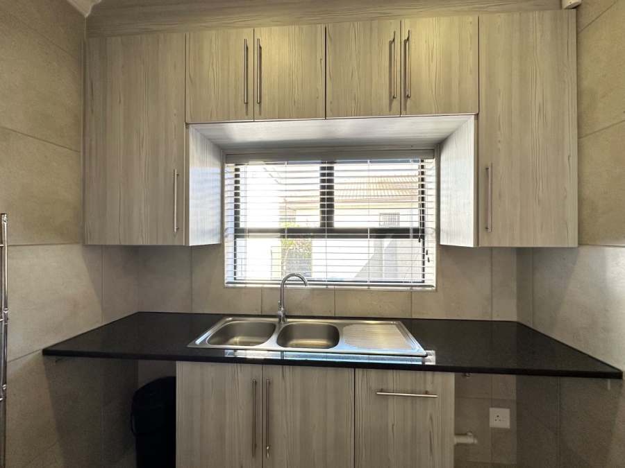 4 Bedroom Property for Sale in Hartenbos Heuwels Western Cape